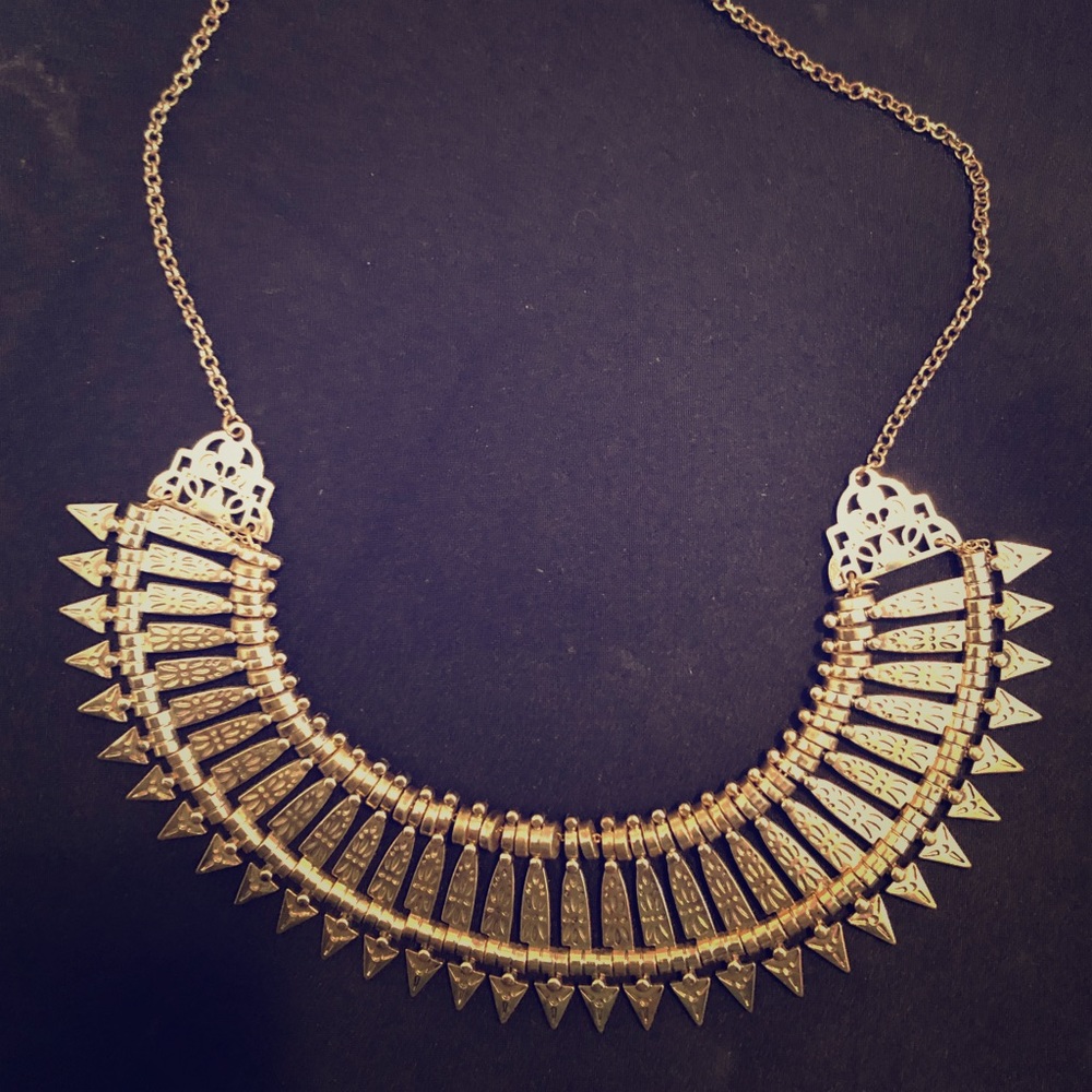 Fashion necklace